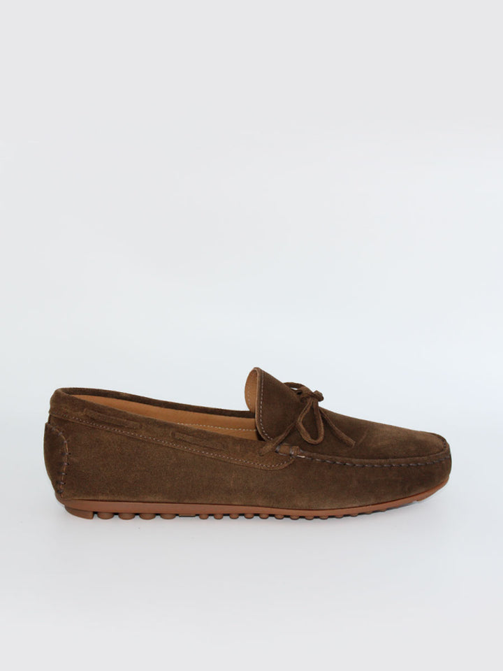 Mocasines de hombre modelo 11 lazo ante color militare