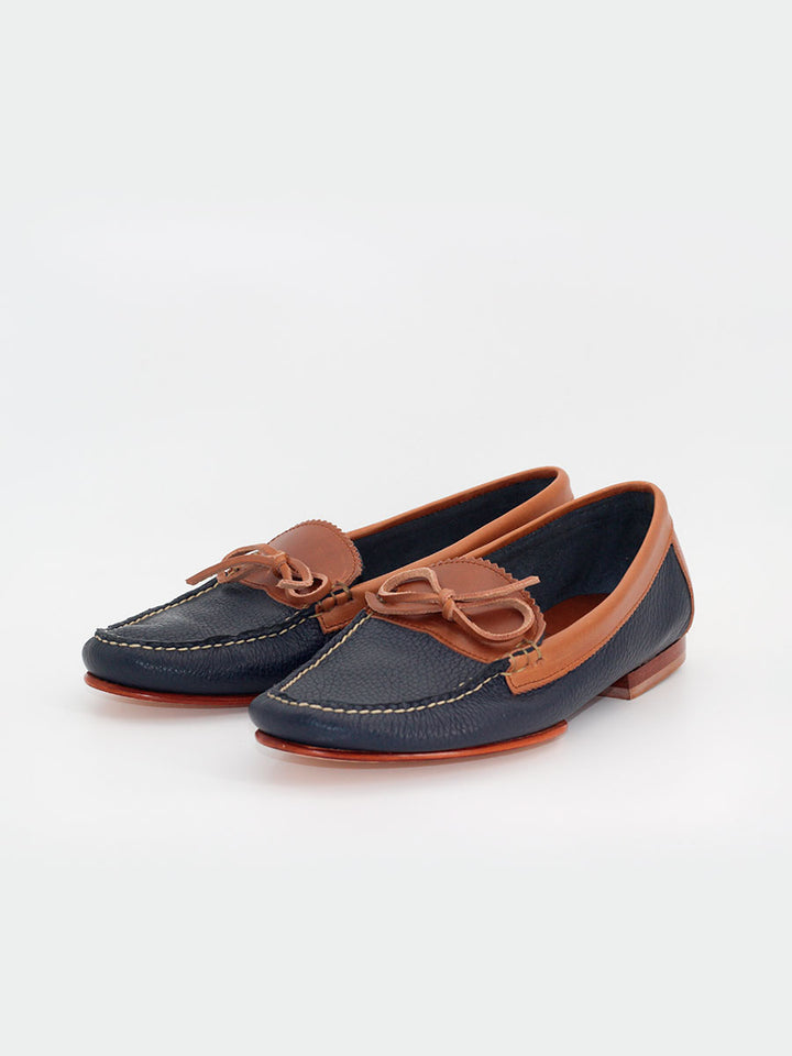 Mocasines 2234P de piel grabada color marino