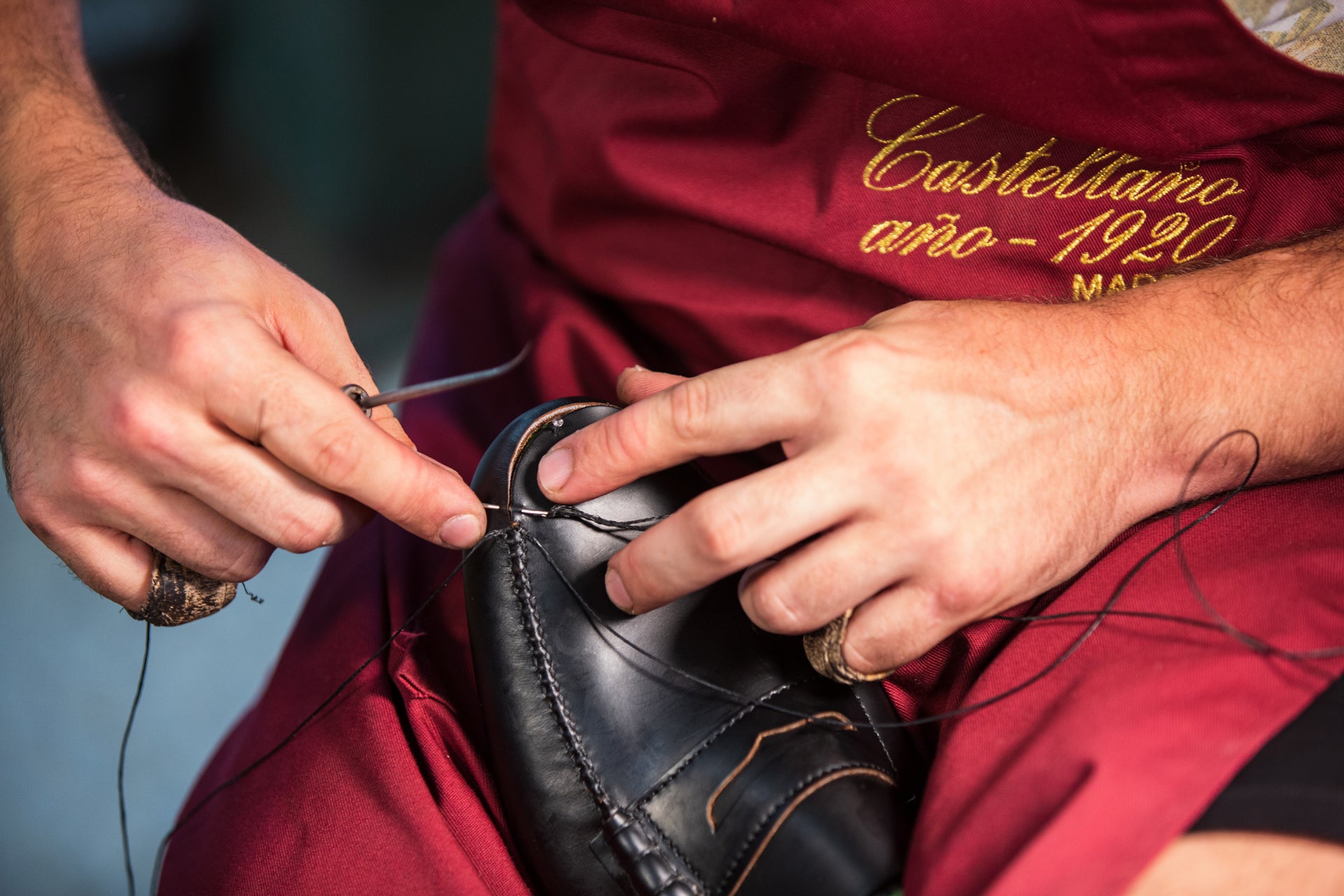 Artesano zapatero español Castellano 1920 Madrid