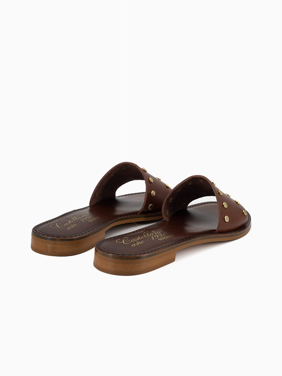 Sandalia Castellano modelo Aura piel marrón