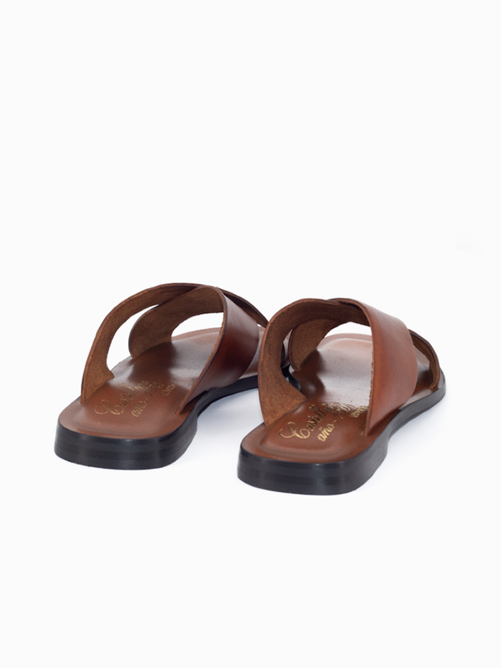 Sandalia Castellano modelo Maggie en piel color cuero