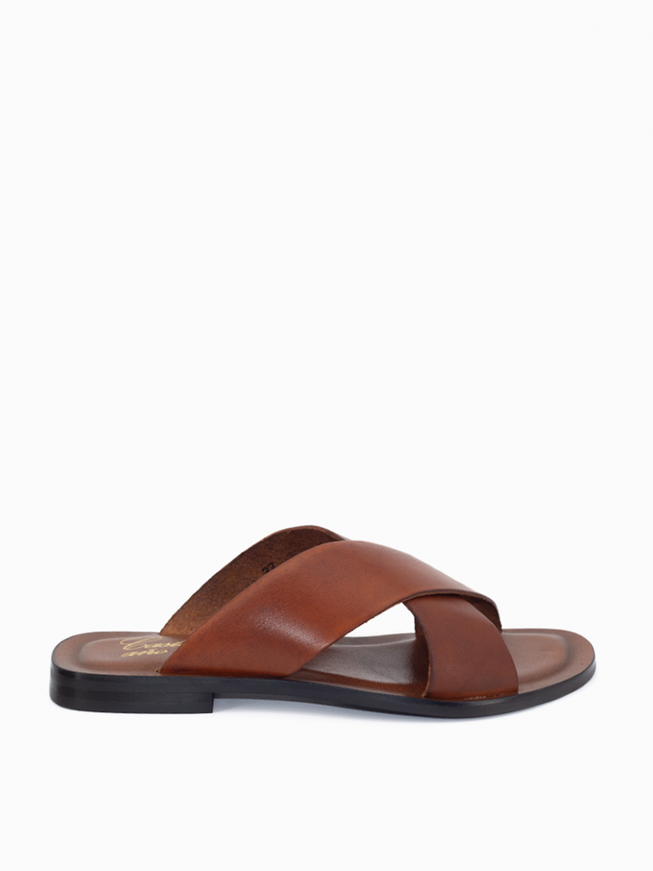 Sandalia Castellano modelo Maggie en piel color cuero