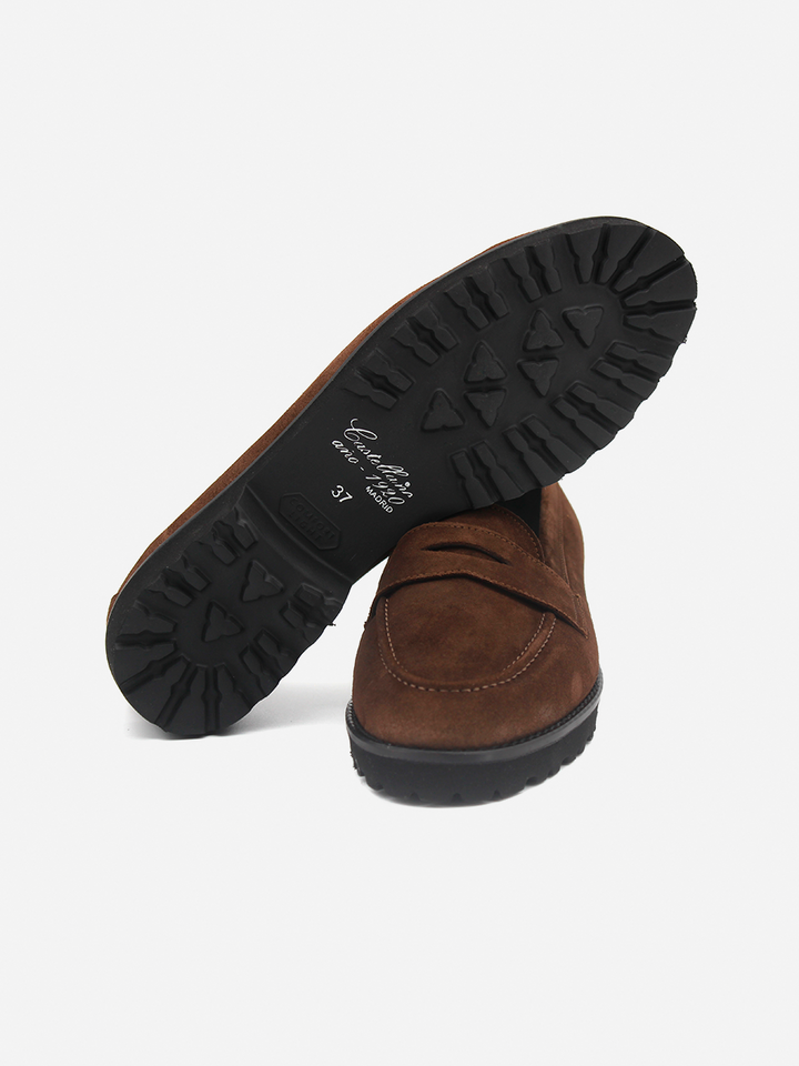 Zapatos Castellano de mujer modelo Mallorca en piel serraje color castaño