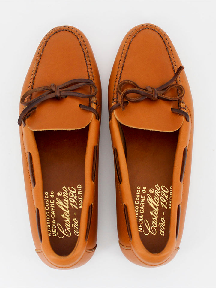 Mocasines 2204P de piel vegetal color cuero