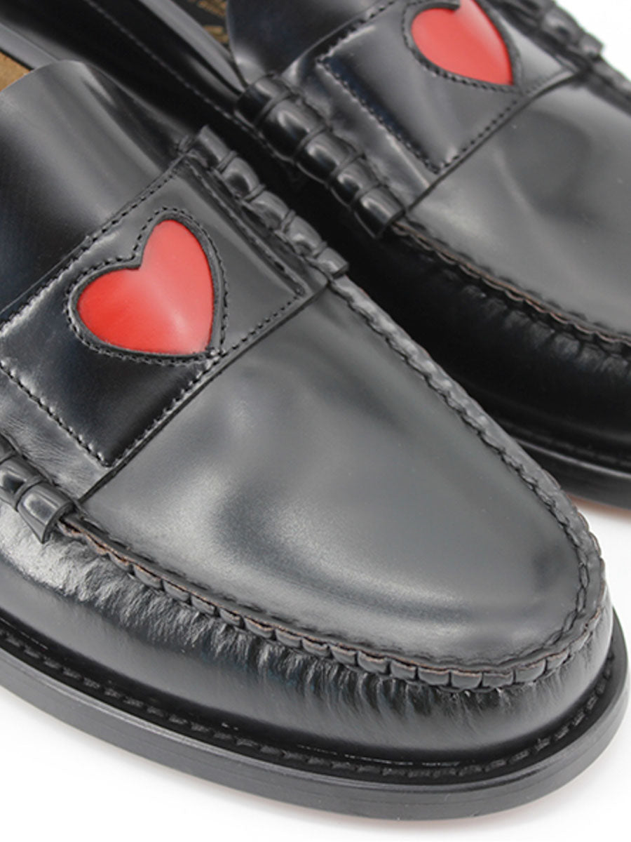 Men's loafers with band and heart in black antik leather