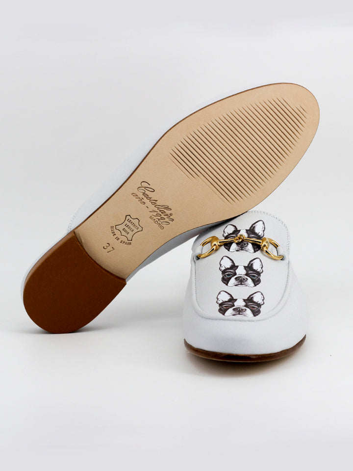Venecia Bulldog cream leather mules