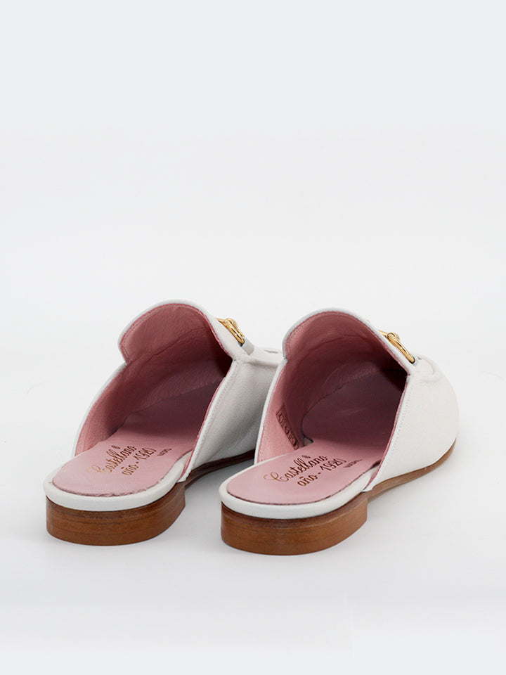 Venecia Bulldog cream leather mules