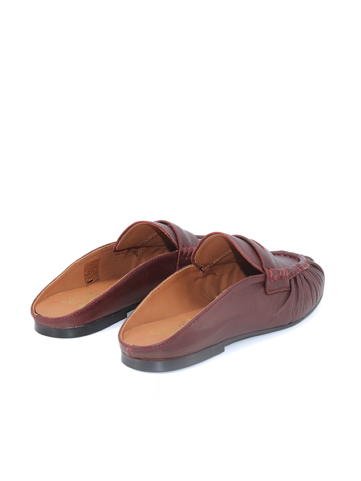 Mule Miki mujer en piel color burdeos