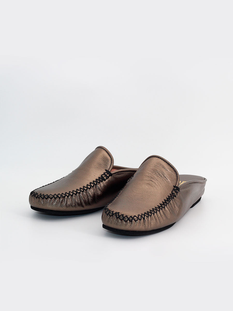 Zapatillas de casa Amelia piel color plata vieja