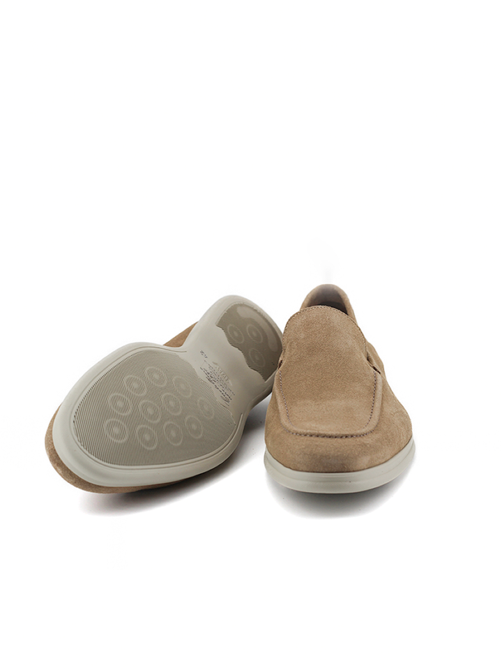 Mocasines de hombre modelo Cuba en piel serraje color taupe