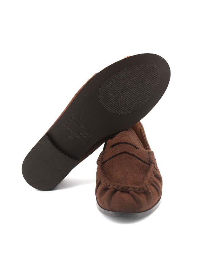 Mocasín Hana mujer en piel serraje color marrón – Hecho en España | Castellano® 1920 Madrid