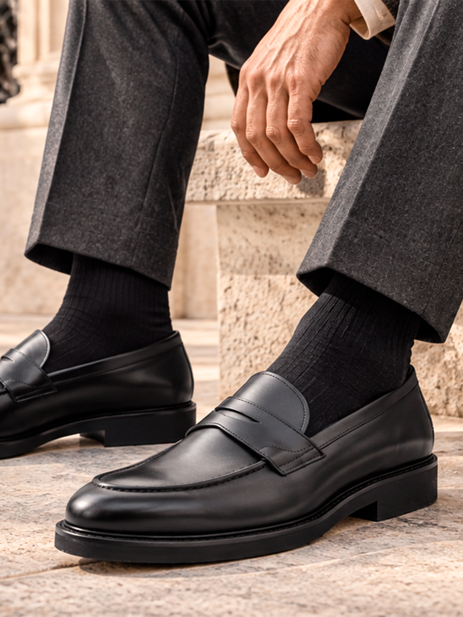 Mocasines Castellano® de piel para hombre con antifaz – Modelo Lanza color negro