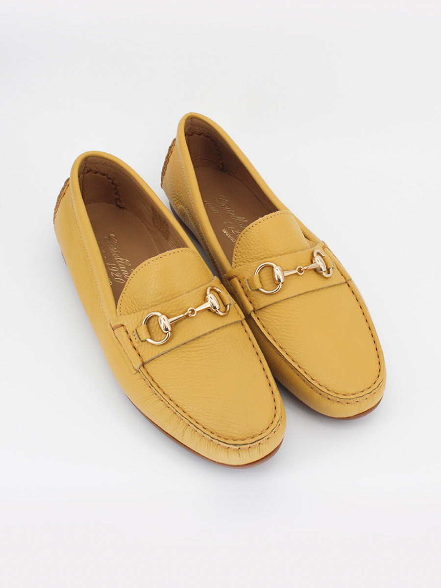 Mocasines driver de hombre Leonardo en piel color mostaza