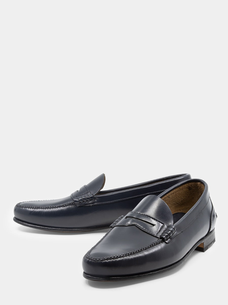 2200 navy calf leather loafers