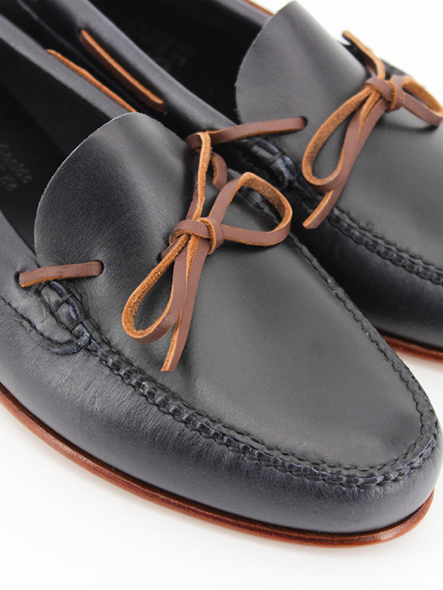Mocasines 2204P de piel color azul marino