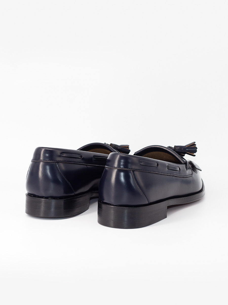 Mocasines de hombre 5545 piel flecos y borlas color marino