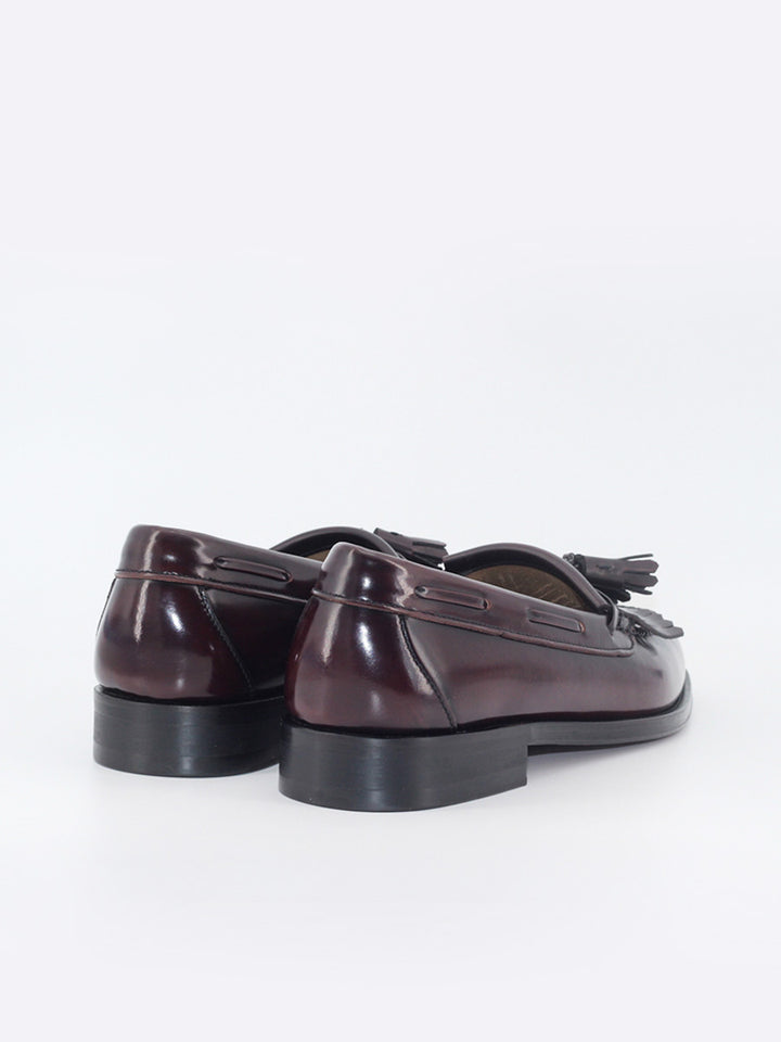 Men's 5545 burgundy leather loafers with fringes and tassels