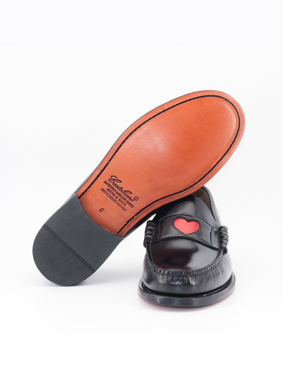 Mocasines de hombre con banda y corazón piel antik color negro
