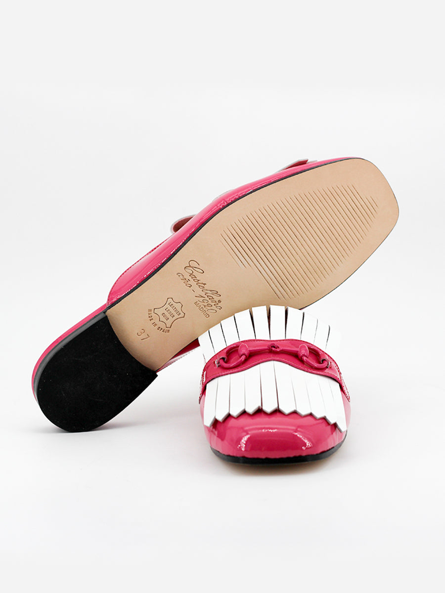 Bellagio mules in strawberry-white patent leather