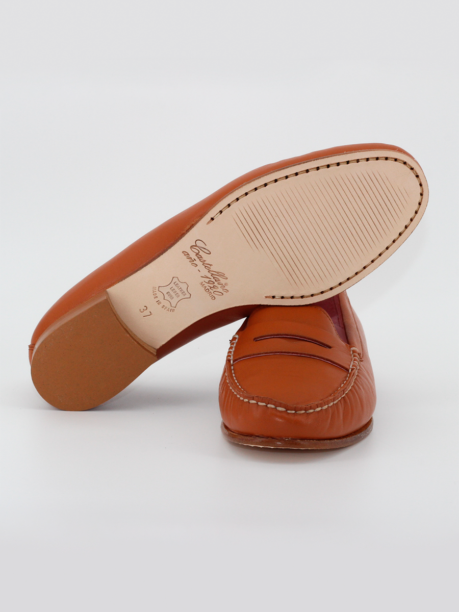 Capri women's loafers in tan leather