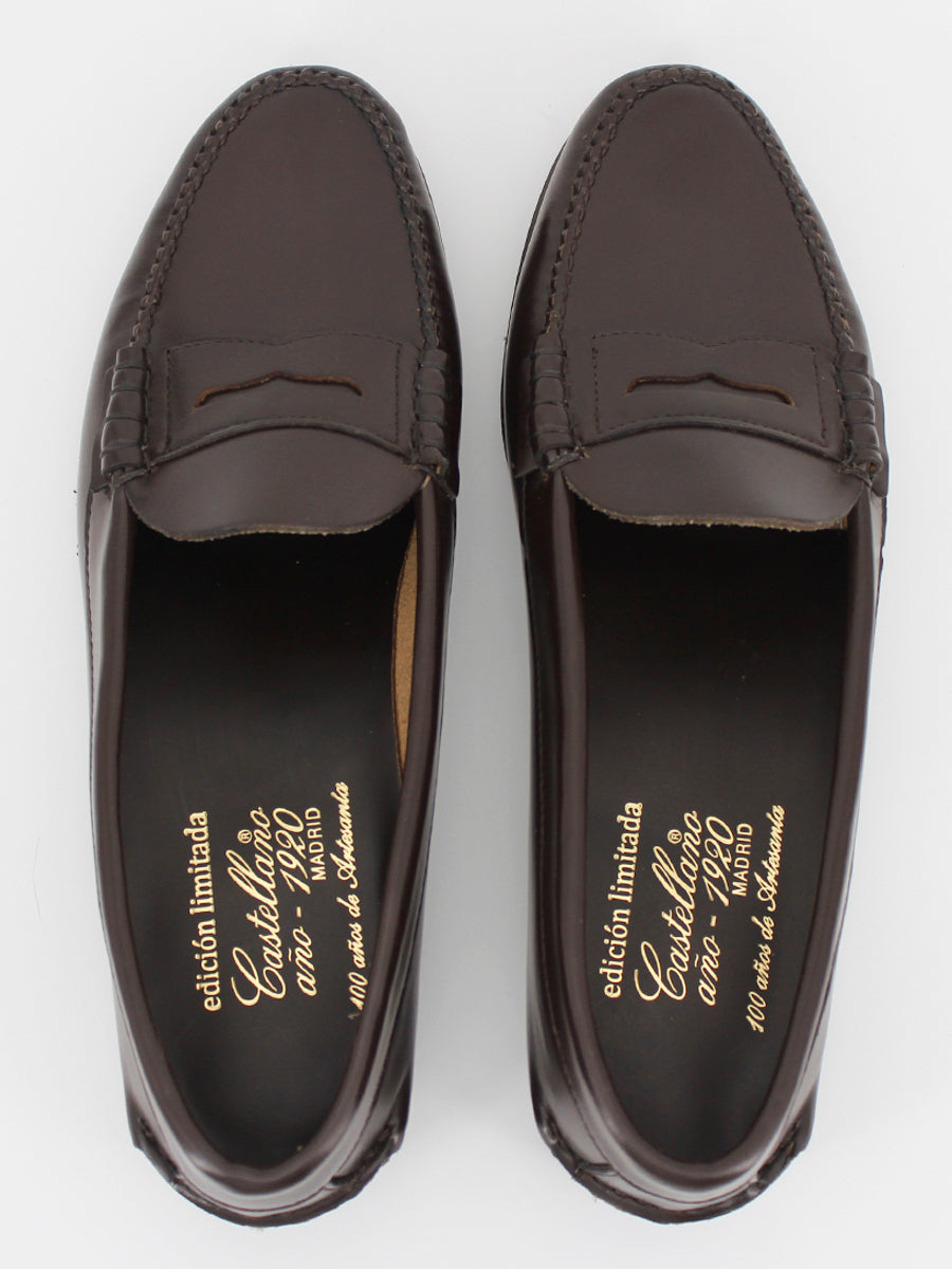 Mocasines modelo Centenario piel calf moka