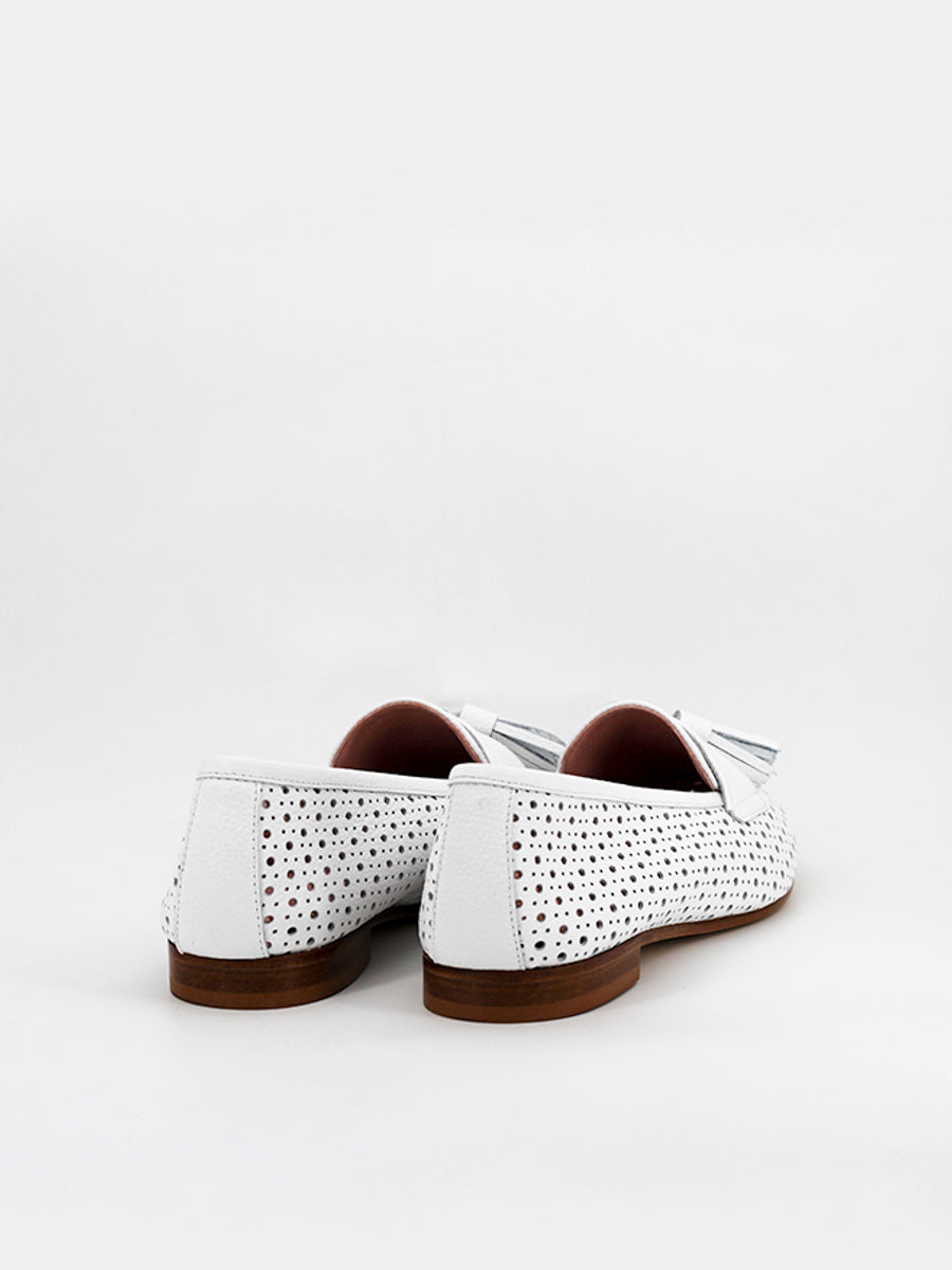 Mocasines Enna piel perforada color blanco