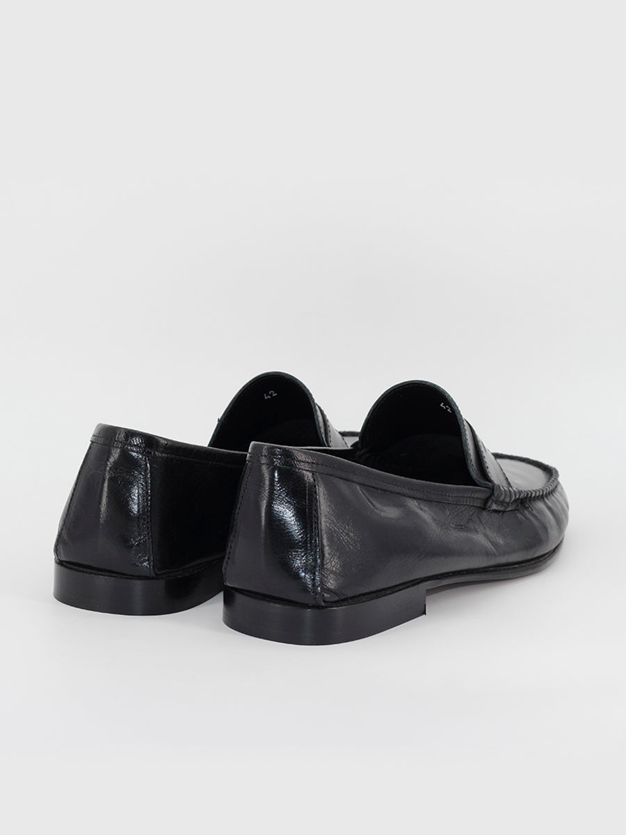 Fernando loafers in black buffalo leather