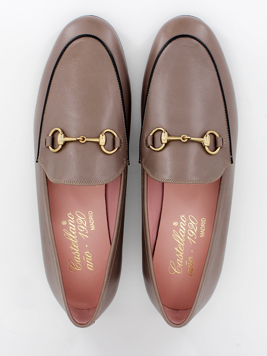 Mocasines Génova piel coy color taupe