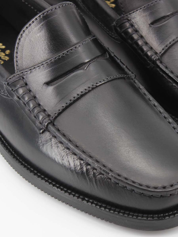 Men's 513 black leather loafers