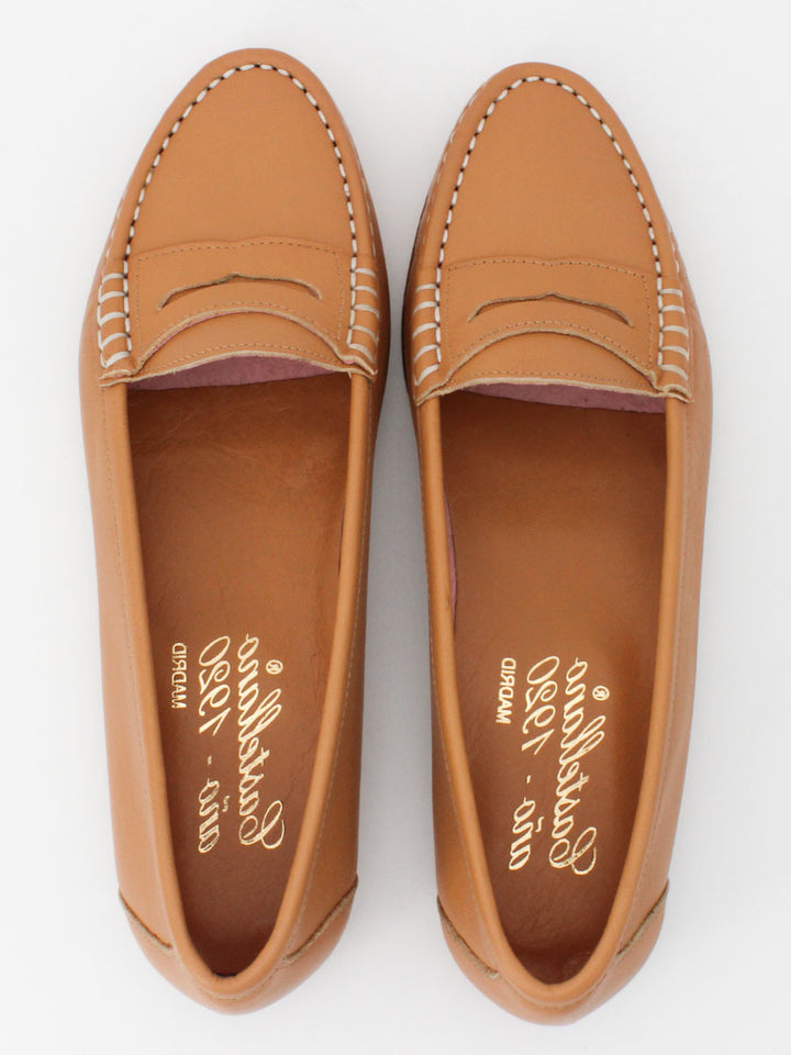 Roma women's camel leather loafers