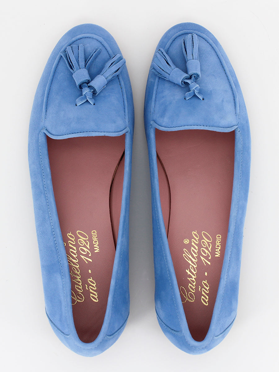 Mocasines Nancy borlas ante color celeste