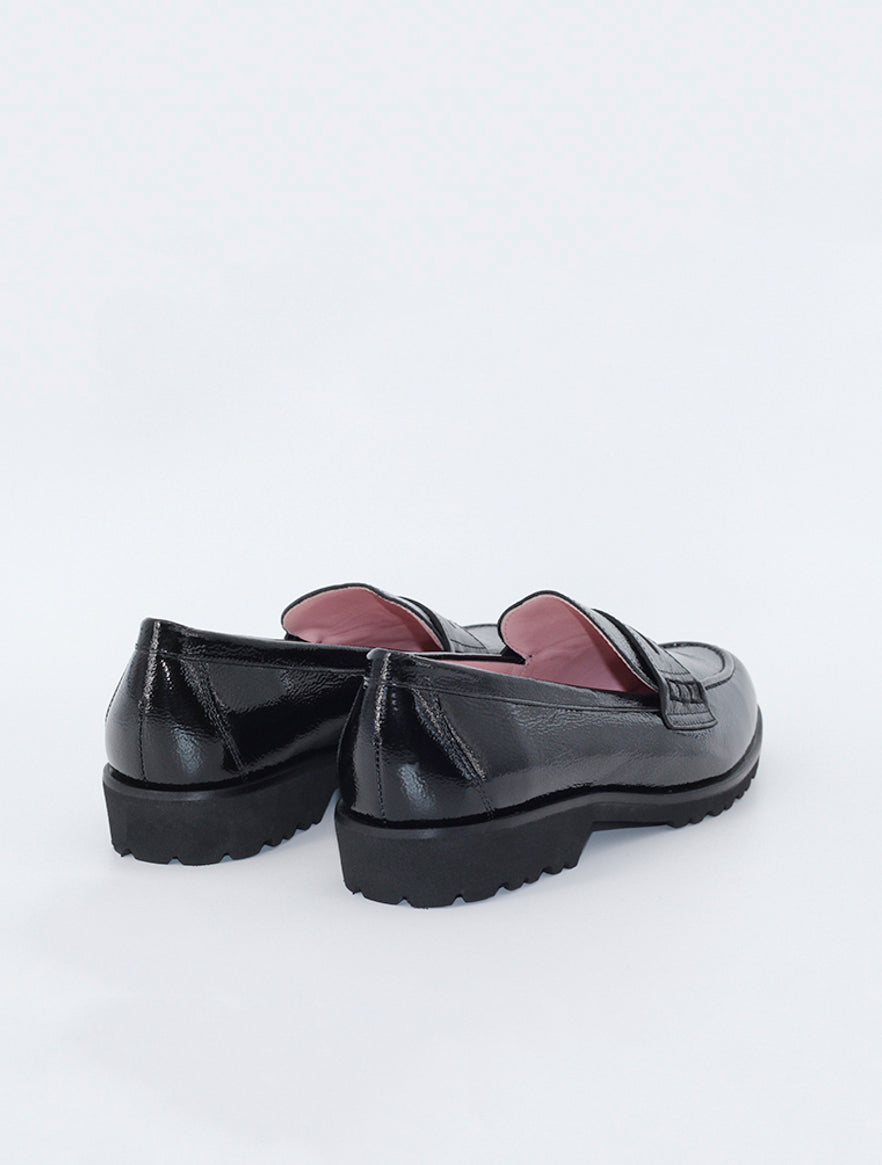 Mocasines San Marco charol color negro