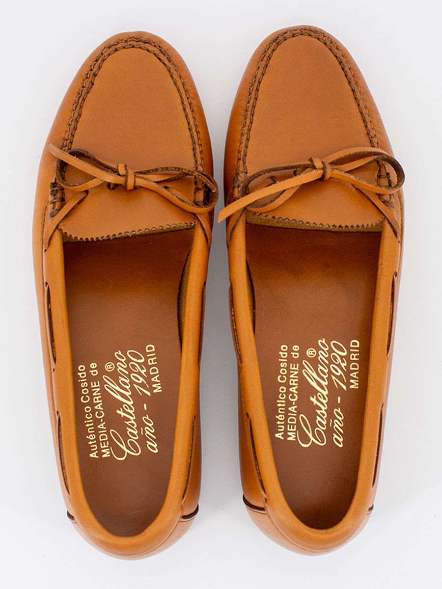 Mocasines de mujer Sol 14 lazo color natural - Main Image