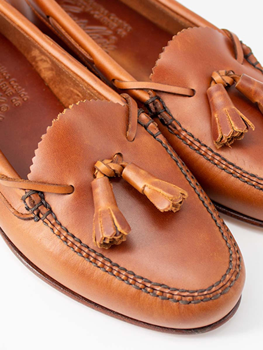 Mocasines de mujer Sol 15 borlas color cuero