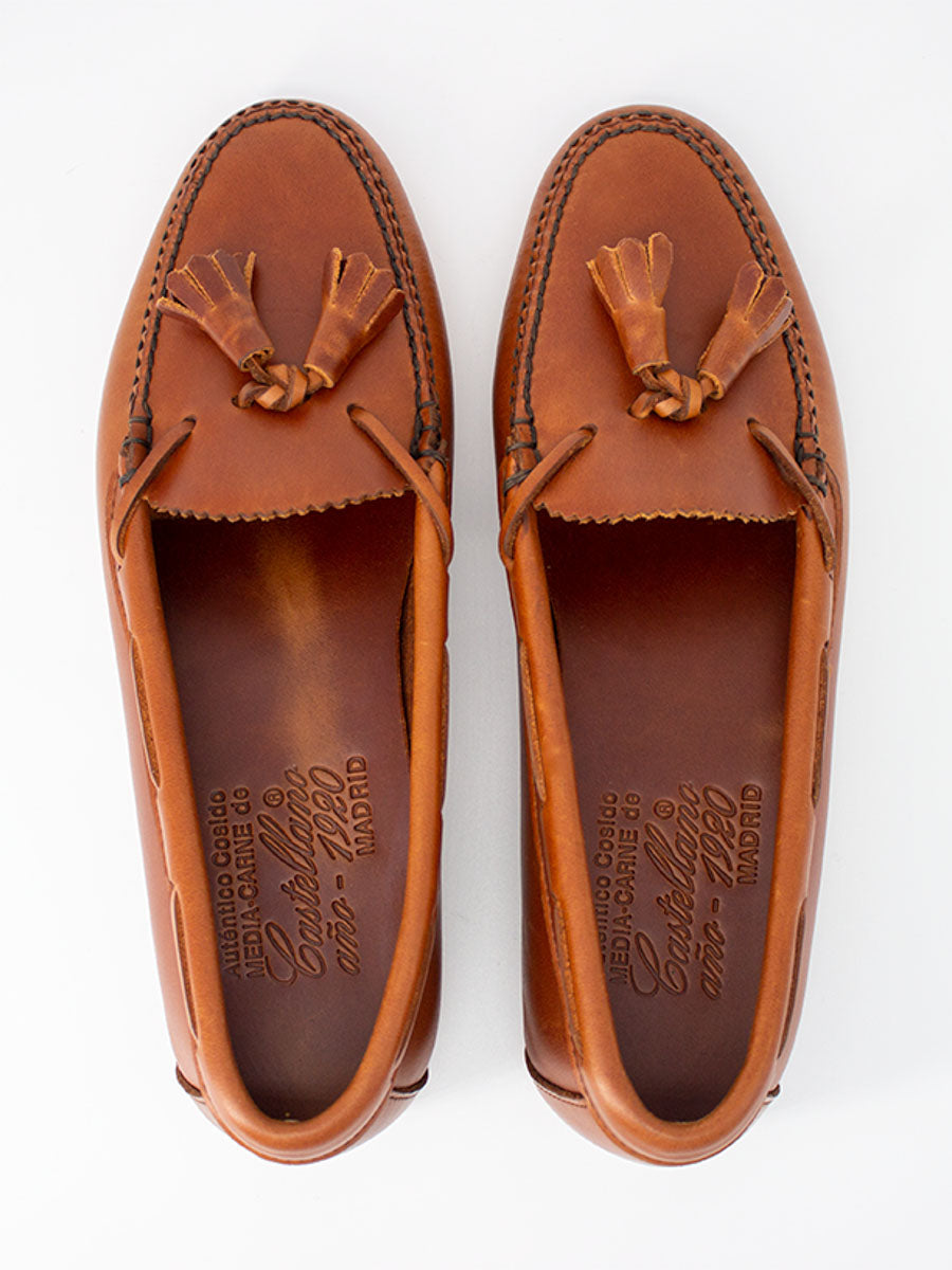 Mocasines de mujer Sol 15 borlas color cuero