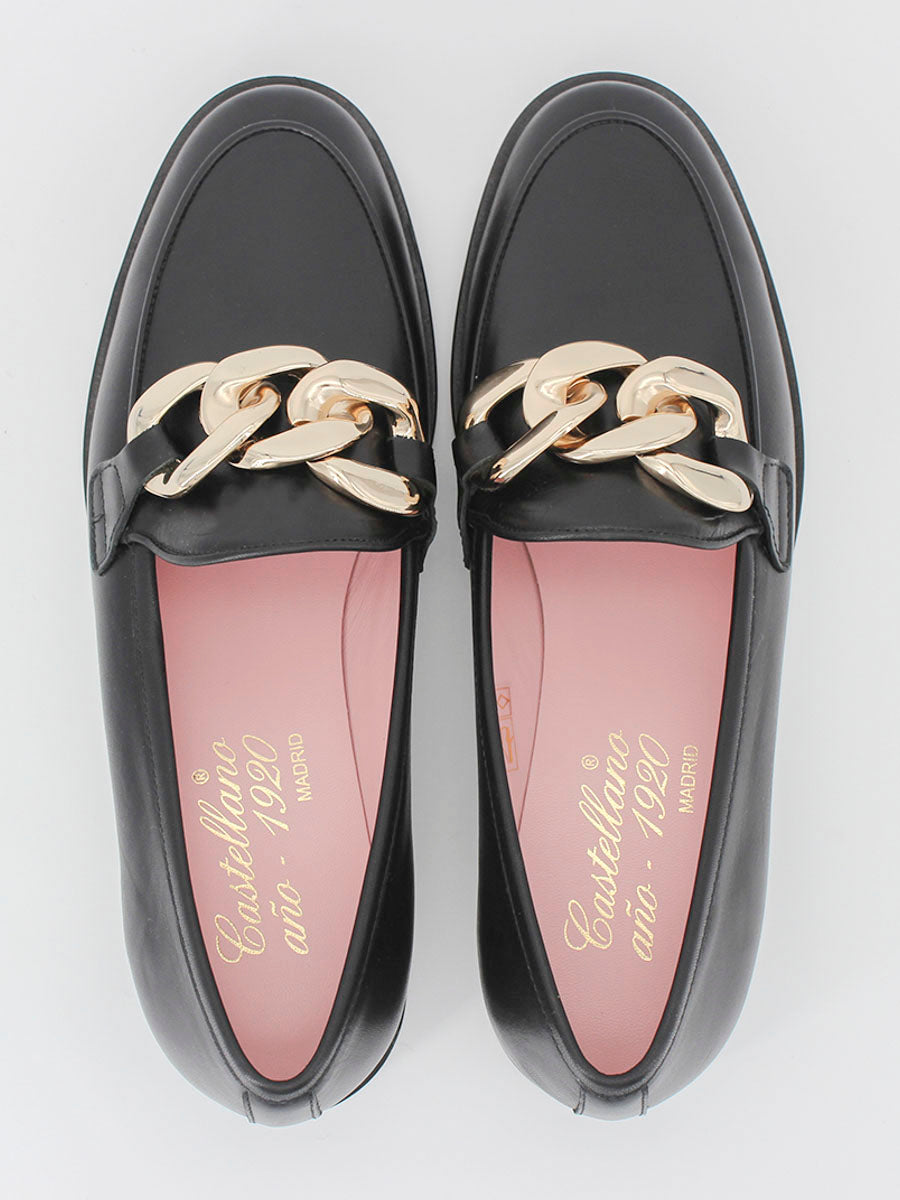Venus loafers with black chain